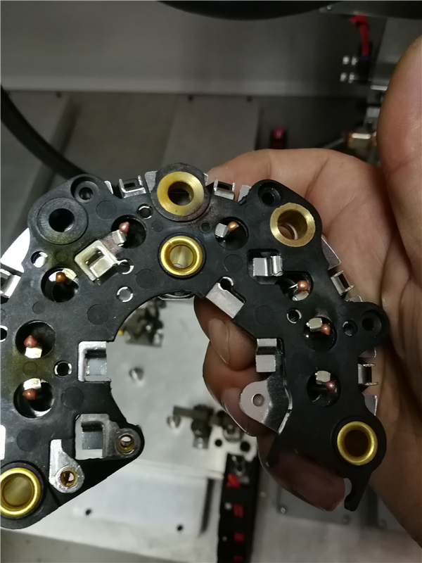 發(fā)電機(jī).jpg